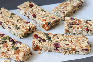 muesli bars, no bake muesli bar, no bake muesli, raw muesli, healthy snacks, family snacks, healthy snacks, nut and seed bar, gluten free